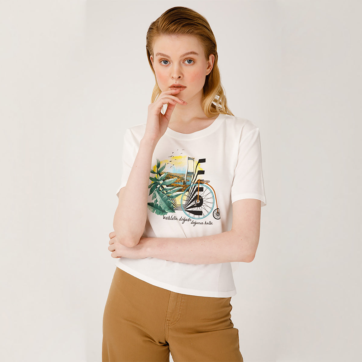 Biggdesign Nature Boğazda Bisiklet Kadın T-shirt