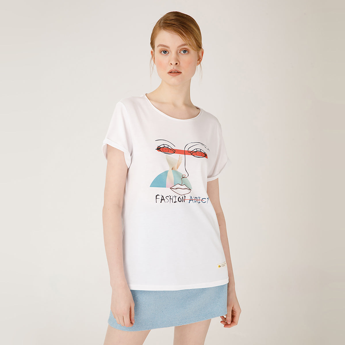 Biggdesign Faces FashionAddict Kadın T-Shirt