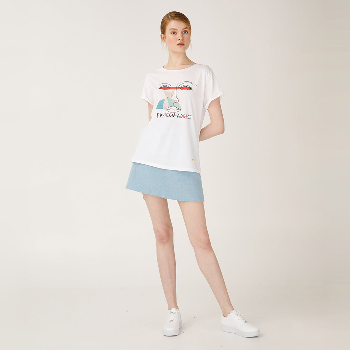 Biggdesign Faces FashionAddict Kadın T-Shirt