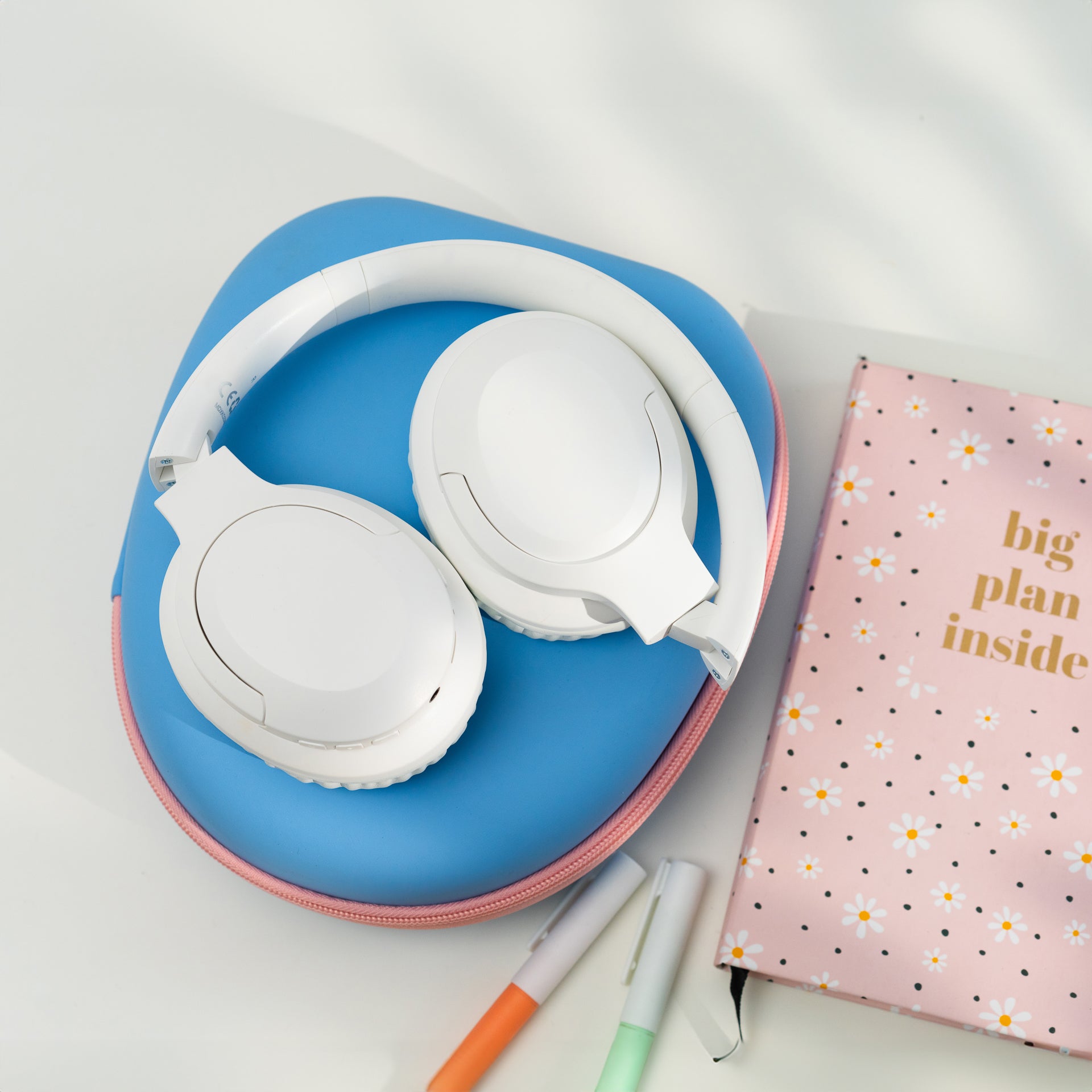 Moodix KO23NB1701 ANC Aktif Gürültü Engelleyicili Katlanabilir Bluetooth Kulaküstü Kulaklık Beyaz