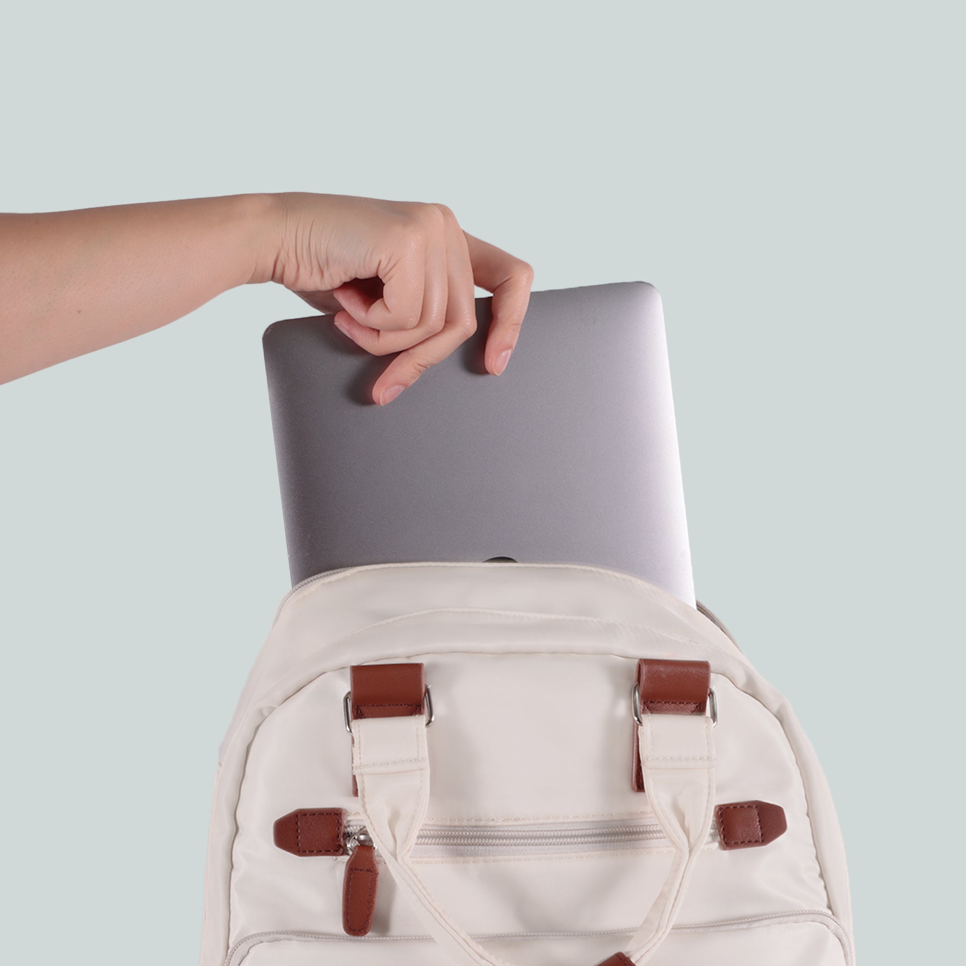 Biggdesign Cats Su Geçirmez Kumaşlı 15 inç Laptop Uyumlu Okul Sırt Çantası Beyaz