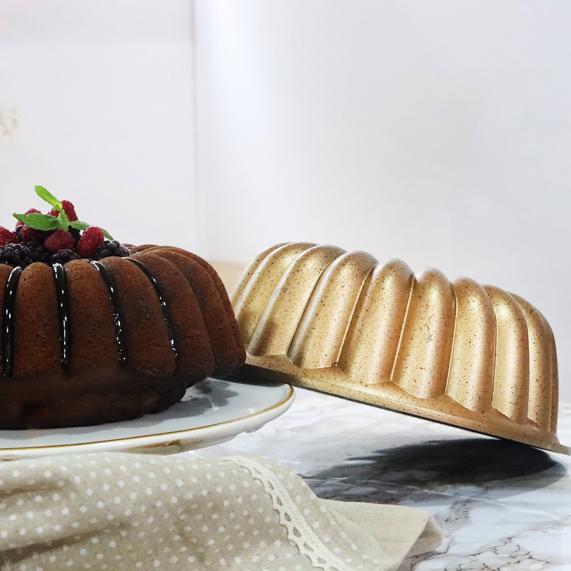 Serenk Fun Cooking Arya Alüminyum Döküm Granit Kaplama Kek Kalıbı - 25 cm Yanmaz ve Yapışmaz Yüzey