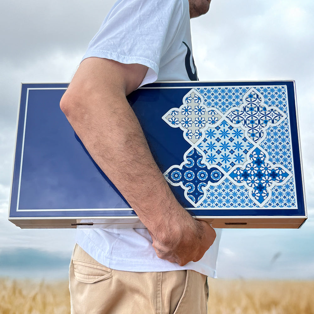 Biggdesign Blue Tile Tavla, Çizilmez Zeminli, Mıknatıslı MDF Kasa, 2 Kat Vernik Cilalı