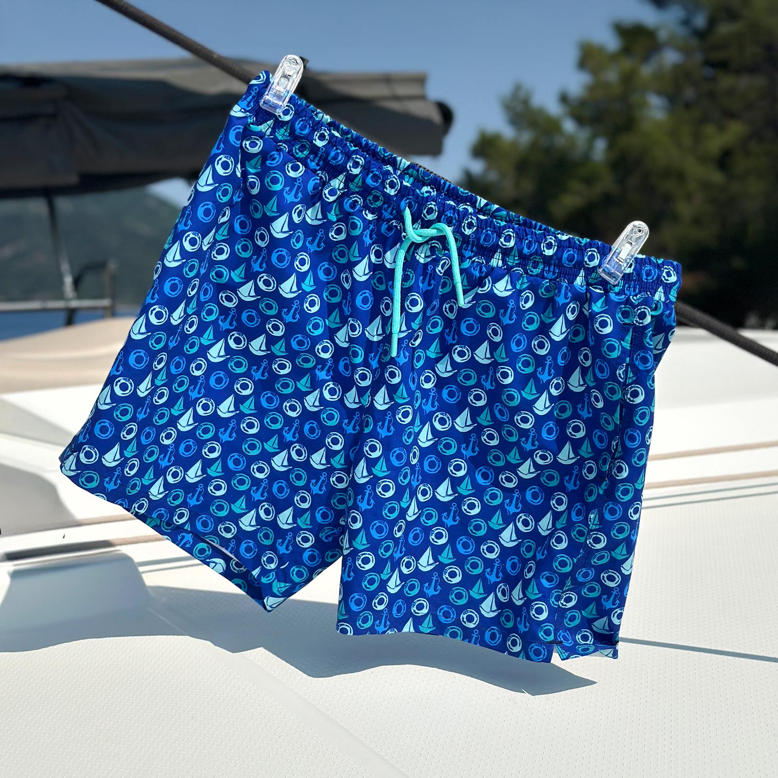 Anemoss Yelken Üç Cepli İçi Fileli Bel Lastik ve Bağlama İpli Erkek Deniz Şortu