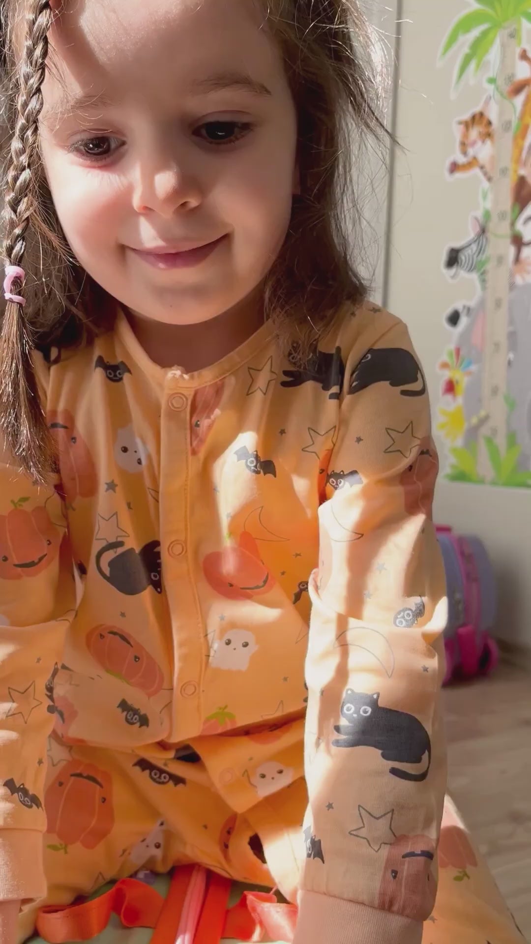Videoyu yükle: Milk&amp;Moo Pırıltılı Deniz Kızı Binilebilir Çocuk Valizi, 360° Tekerlekli, Ayak Destekli